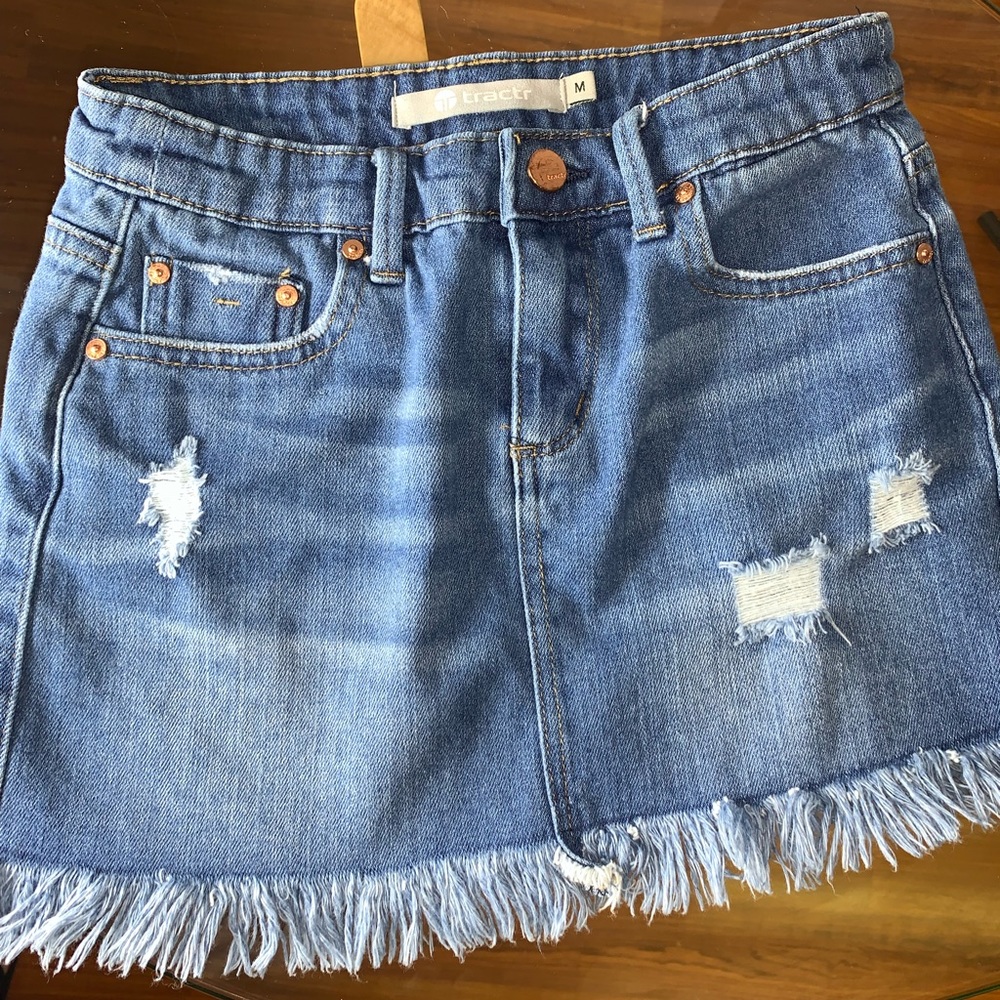 Trendy girls skirt. Tractr brand. Small 7/8